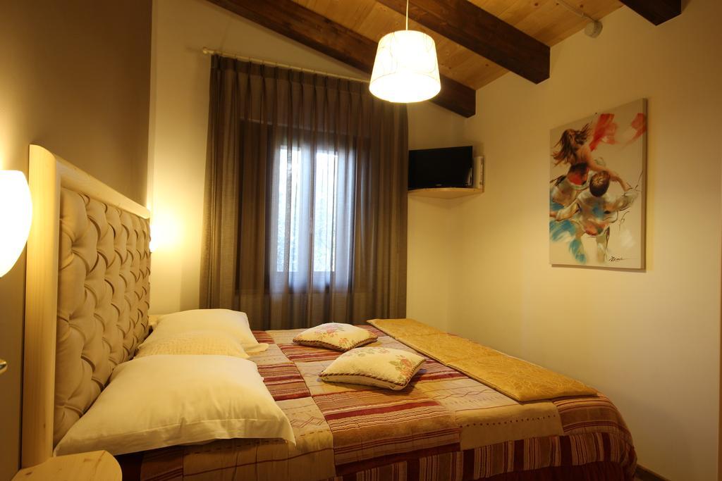 Residence Villa Rosi Laureana Cilento Eksteriør billede