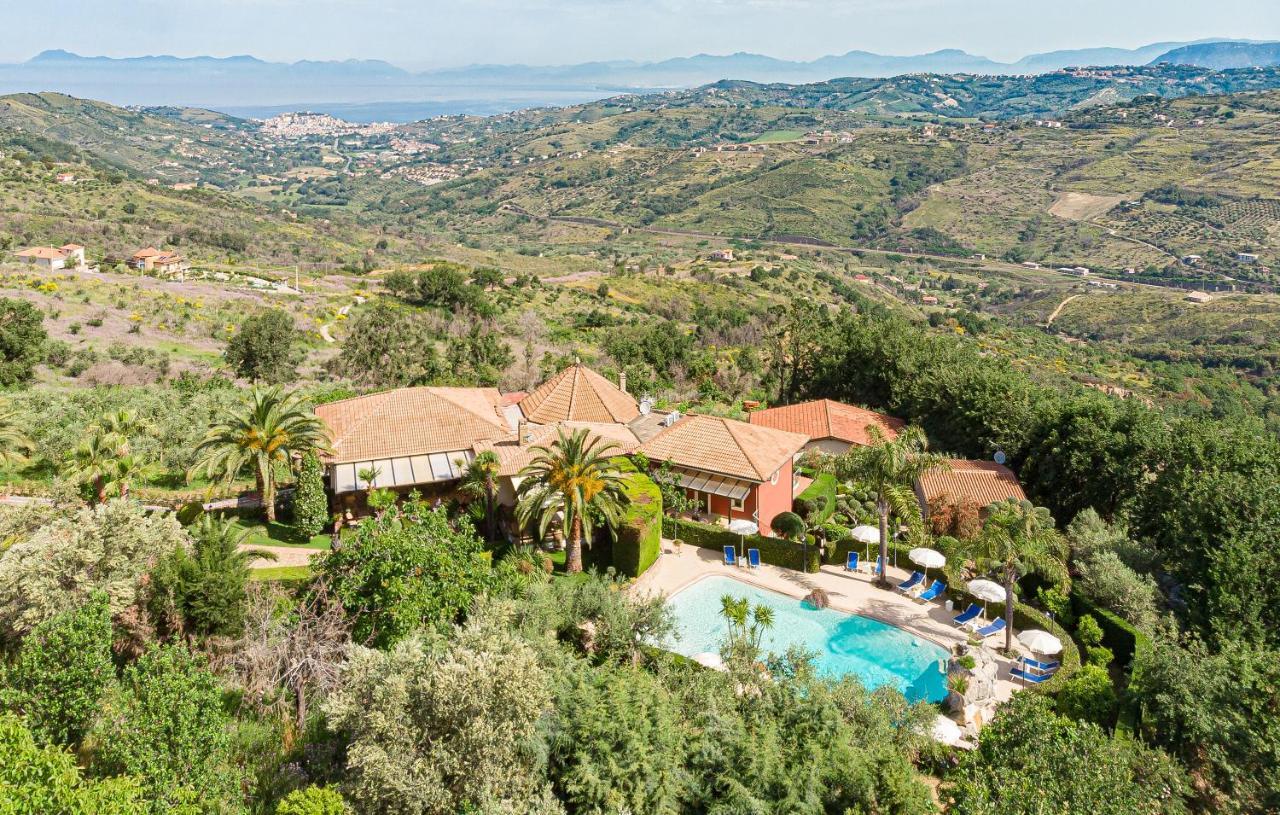 Residence Villa Rosi Laureana Cilento Eksteriør billede